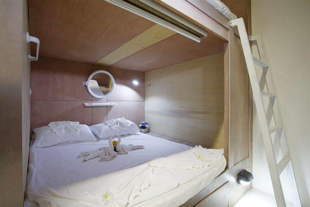 Capsule Hostel パトン エクステリア 写真